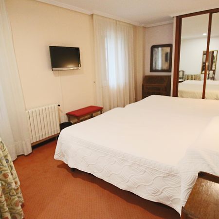 Hotel Santillana Santillana del Mar Esterno foto