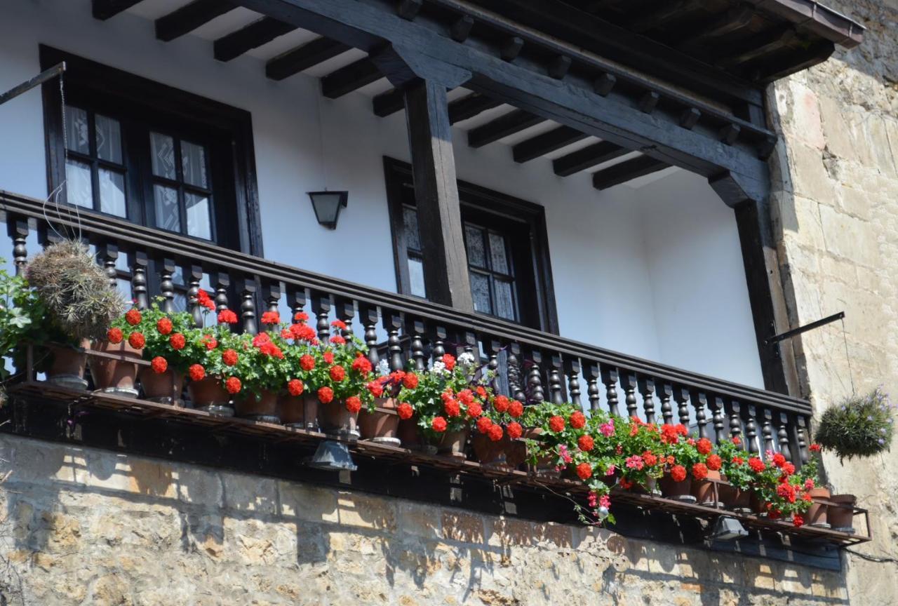 Hotel Santillana Santillana del Mar Esterno foto