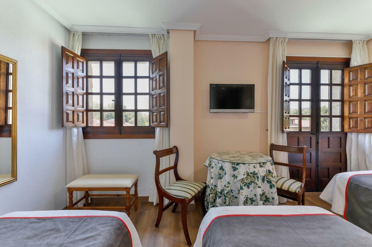 Hotel Santillana Santillana del Mar Esterno foto